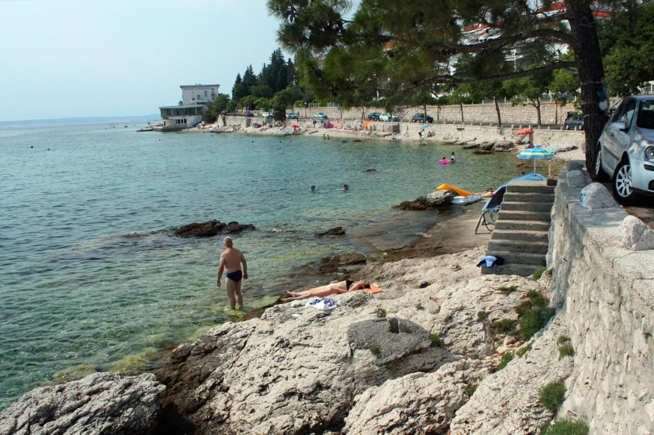 Apartments By The Sea Selce, Crikvenica - 4802 Екстериор снимка