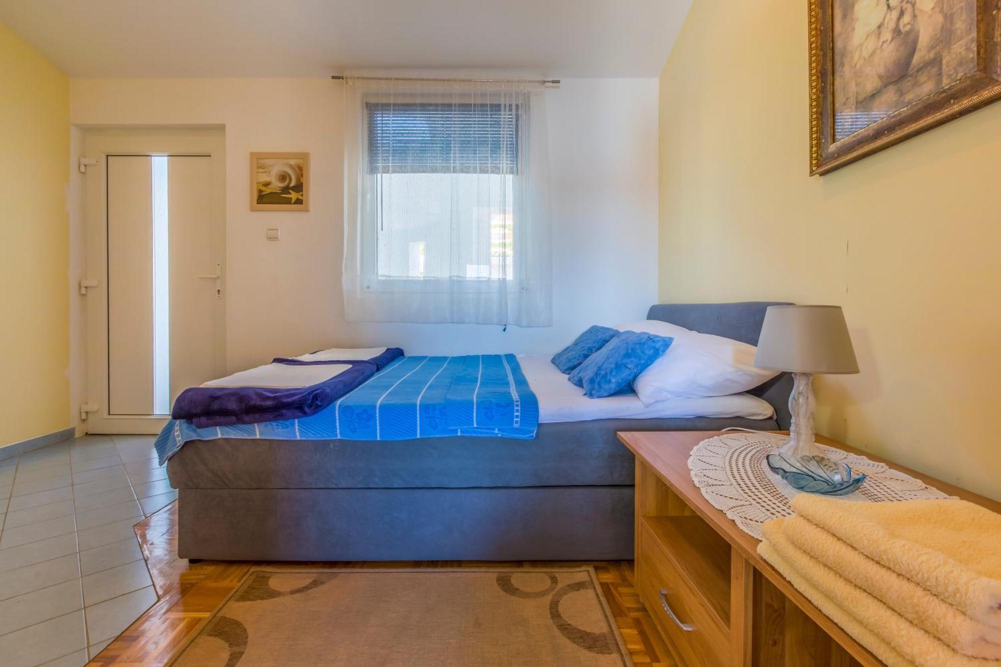 Apartments By The Sea Selce, Crikvenica - 4802 Стая снимка