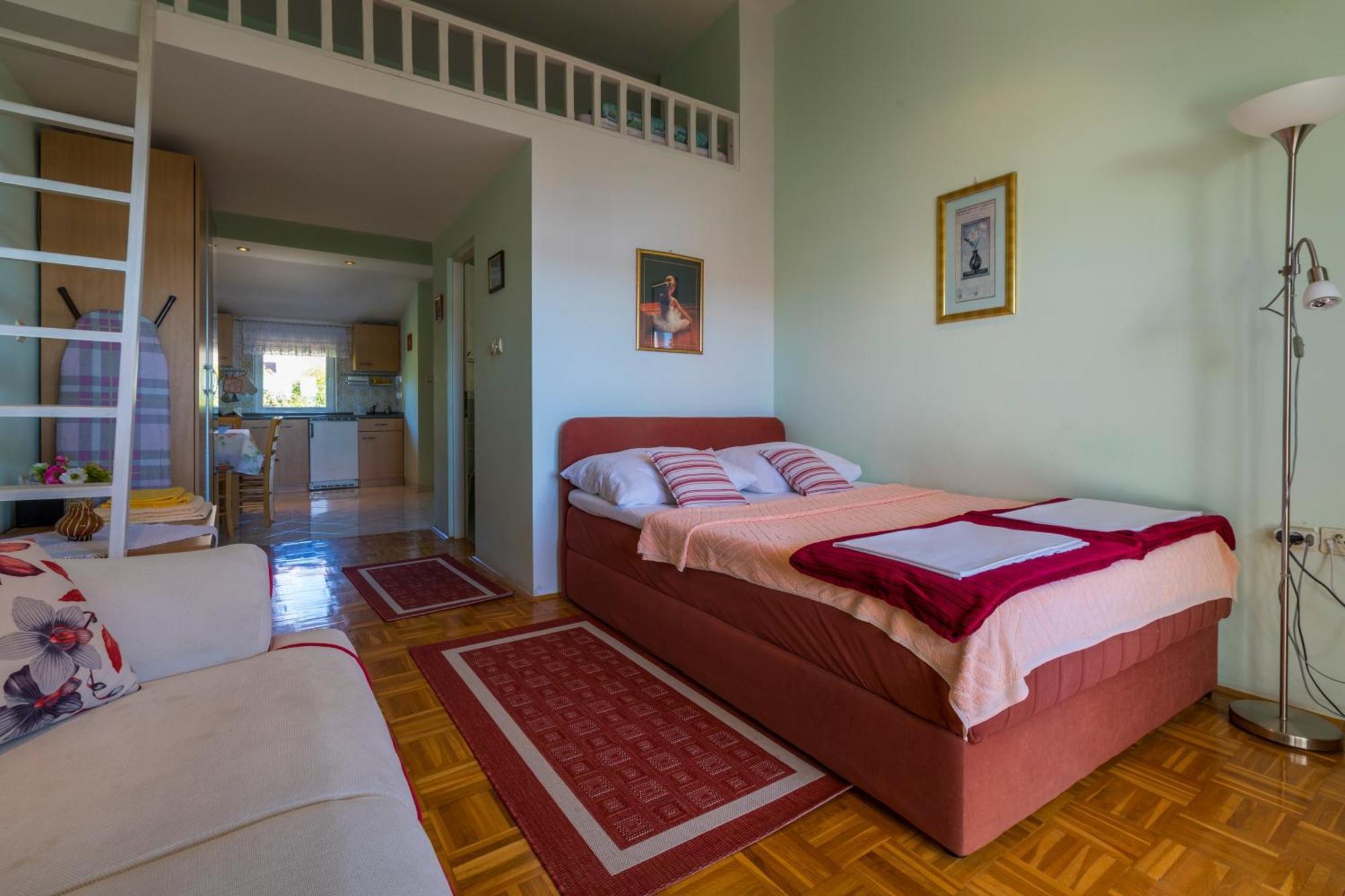 Apartments By The Sea Selce, Crikvenica - 4802 Стая снимка